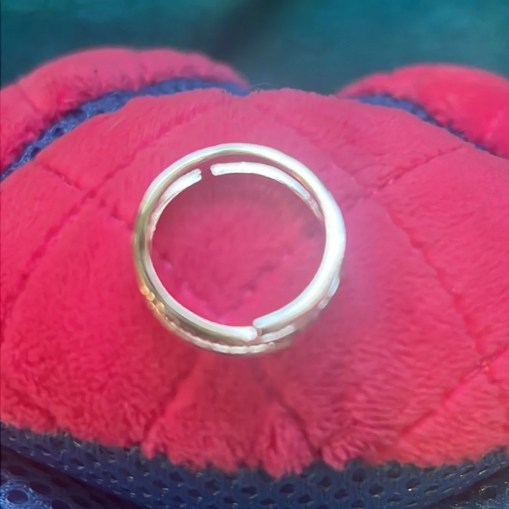 Macys ring - Picture 3 of 7